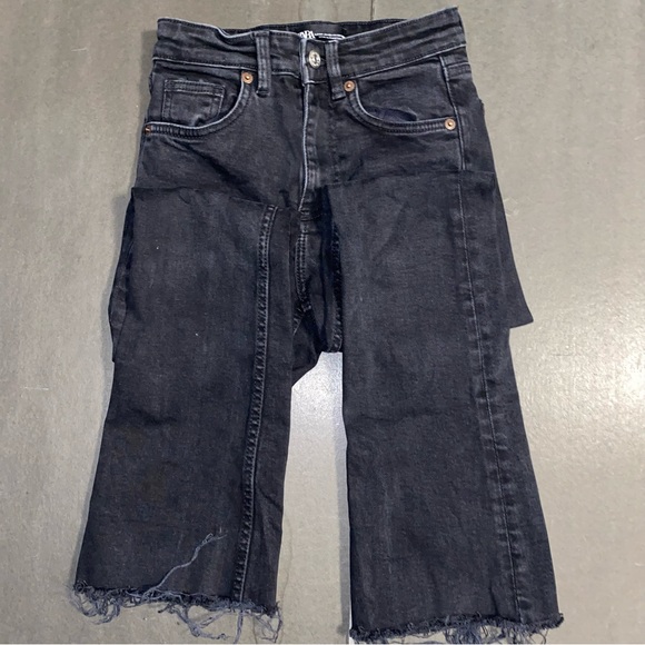 Zara Size 2 Black Denim High Rise Cropped Knee Jeans - Picture 4 of 11